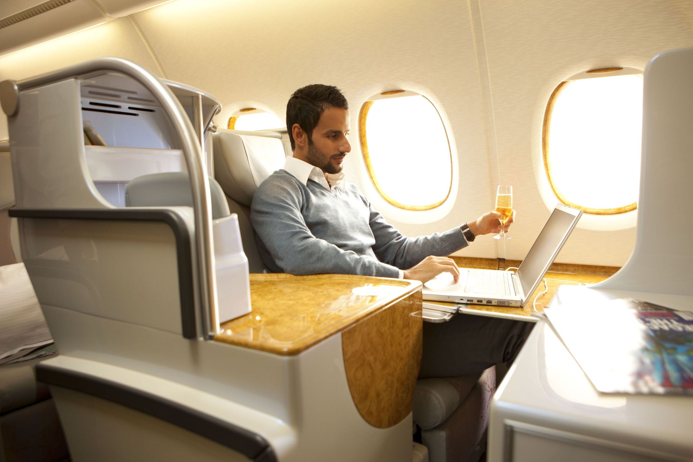 搭乘阿联酋航空头等-商务舱免费入住迪拜顶级酒店(图文) - 爱旅行网